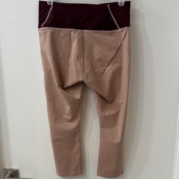Fabletics Leggings in Pink and Burgundy - Picture 3 of 5